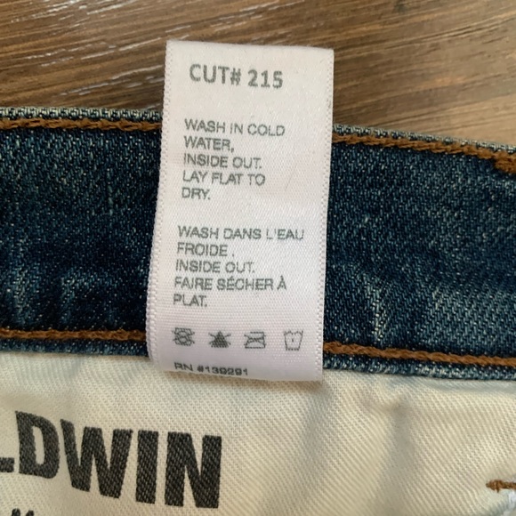 Baldwin Kansas City  The Maxwell Cropped Kick Flare Jeans Raw Hem EUC Size-28 - Picture 9 of 15